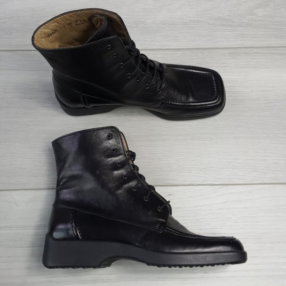 bally lace up boots